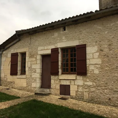 Hébergement de vacances Au Pied Du Chateau *